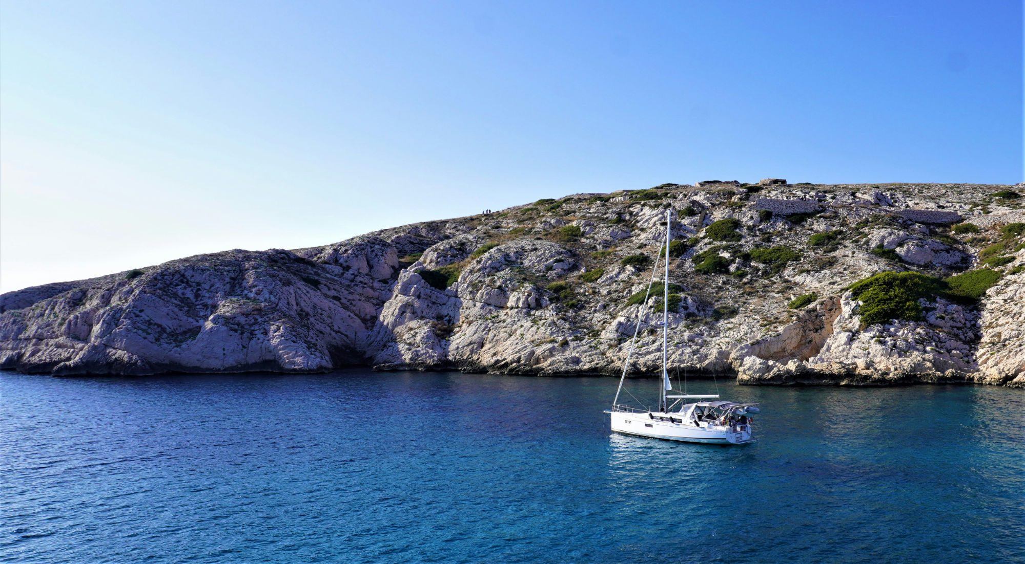 LOCKEYS-CONCIERGERIE-hyeres-mer